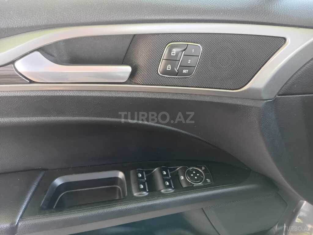 Ford Fusion (North America)