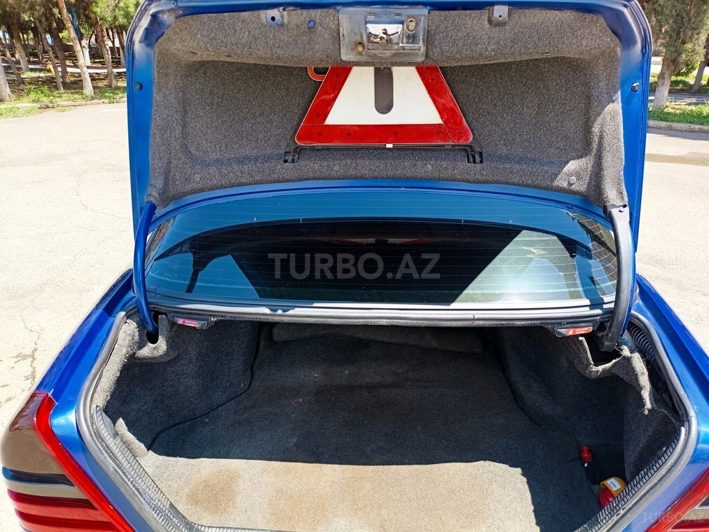 Mercedes C 180