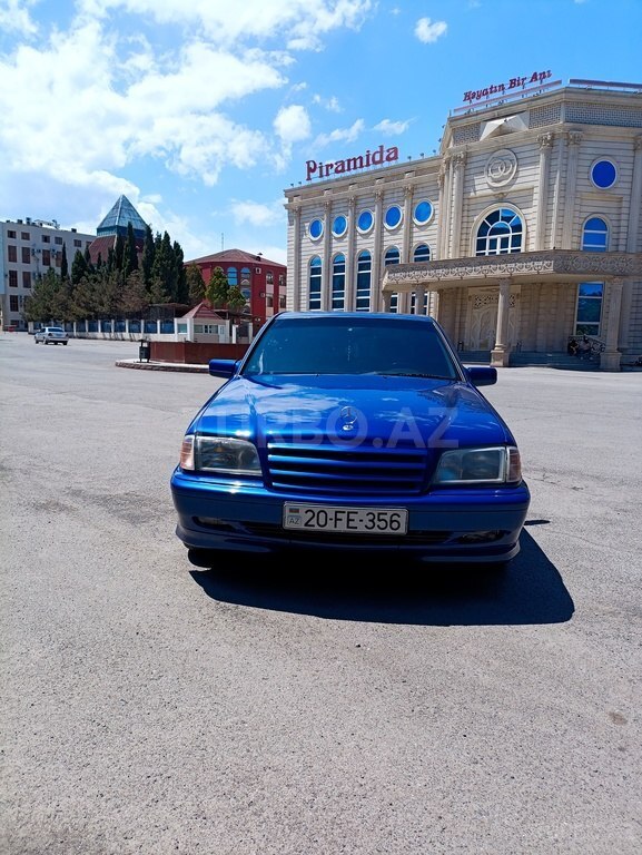 Mercedes C 180