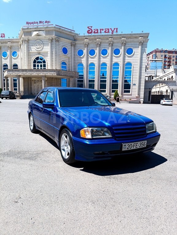 Mercedes C 180