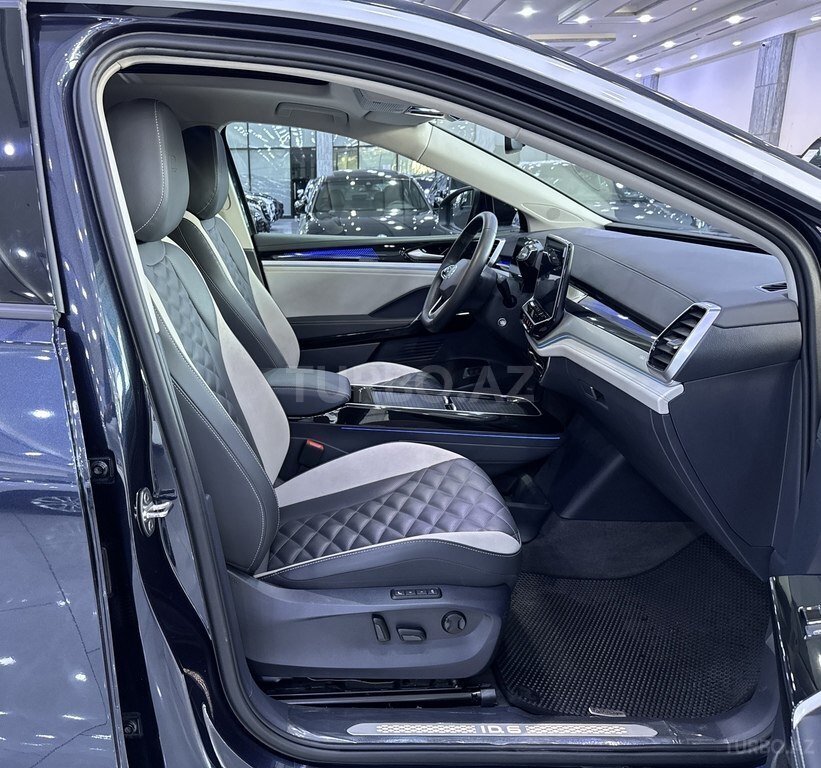 Volkswagen ID.6 Crozz