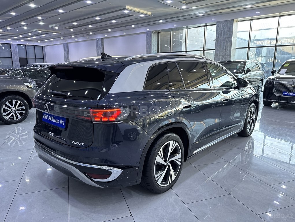 Volkswagen ID.6 Crozz