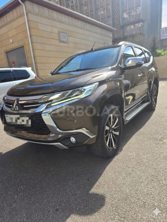 Mitsubishi Pajero Sport