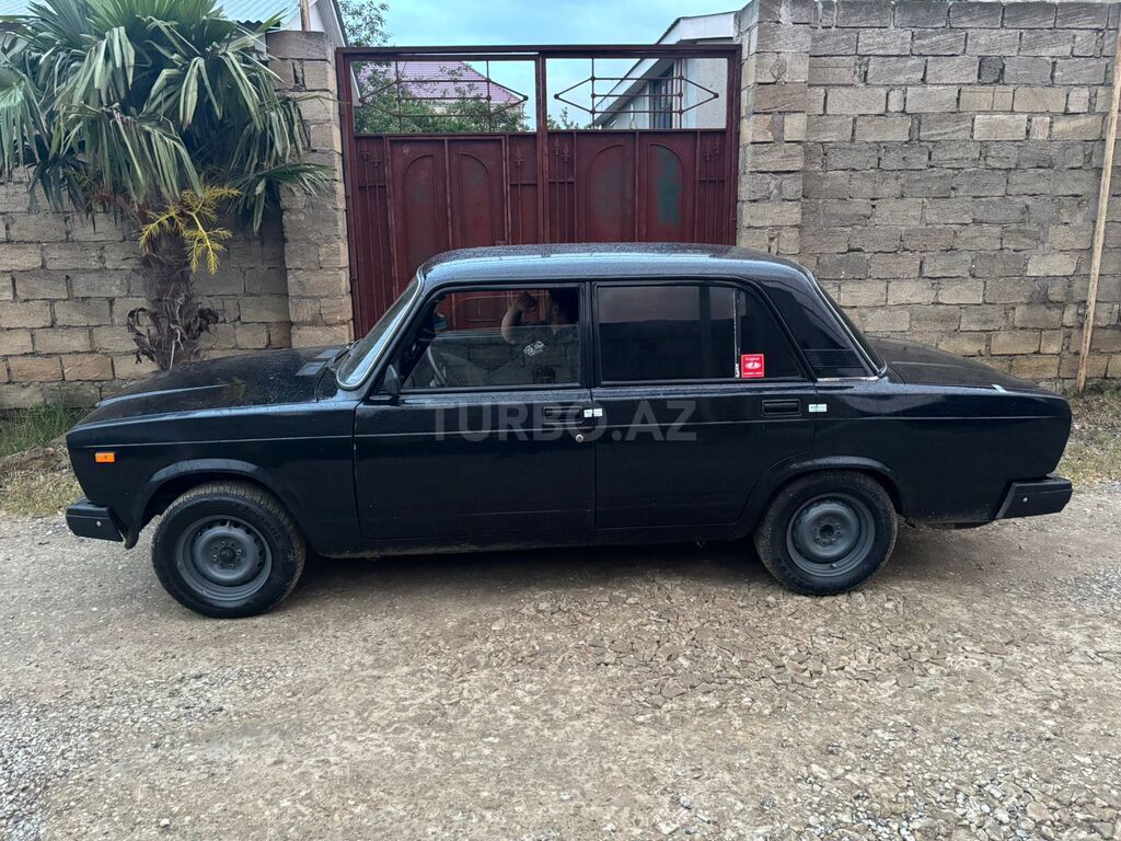LADA (VAZ) 2107
