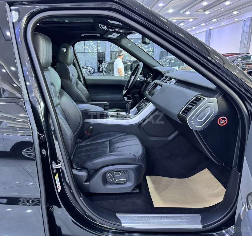 Land Rover RR Sport