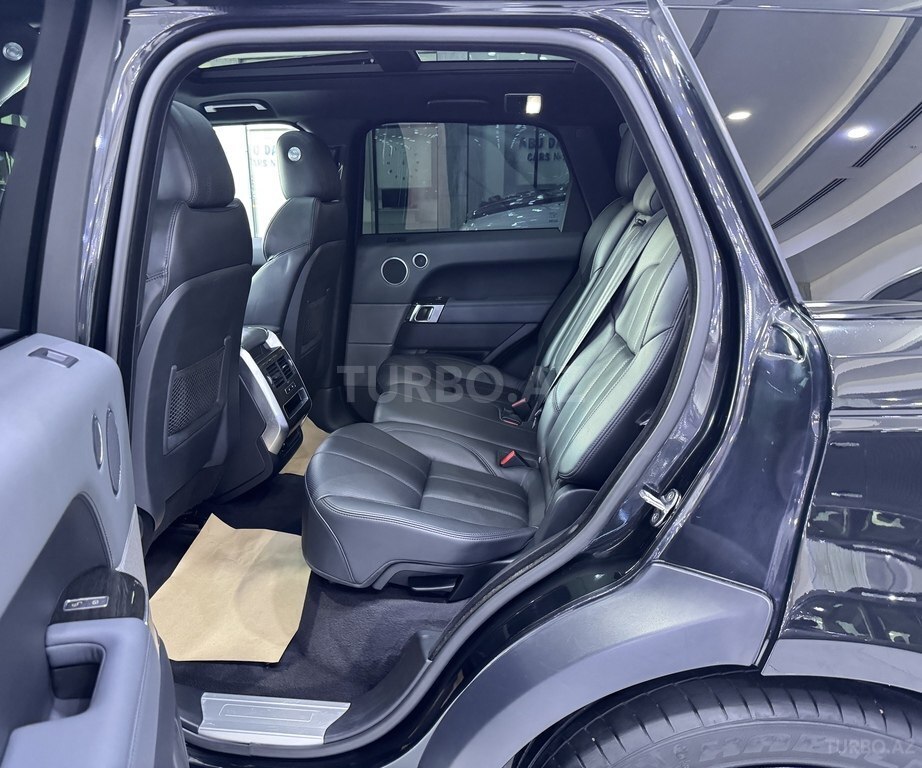 Land Rover RR Sport