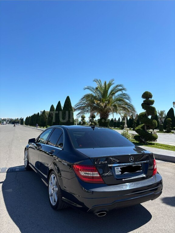 Mercedes C 250