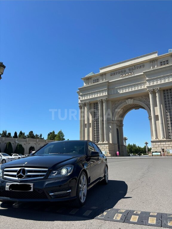 Mercedes C 250