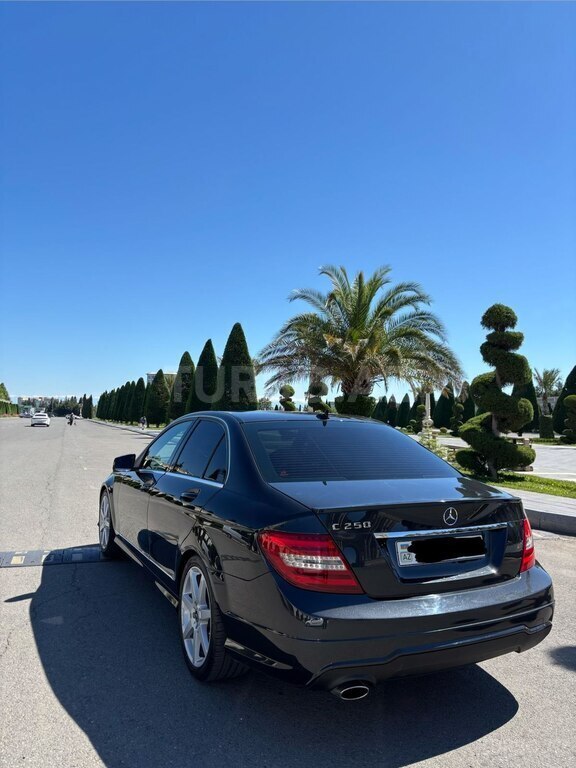 Mercedes C 250