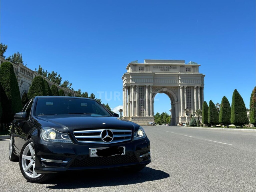 Mercedes C 250