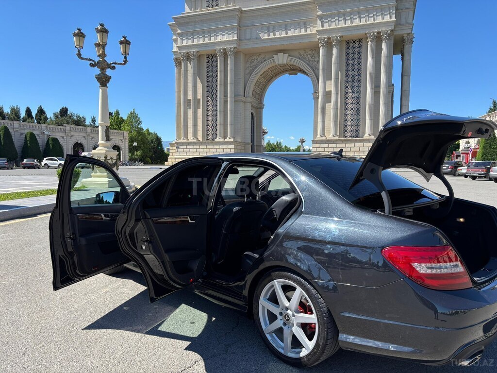 Mercedes C 250
