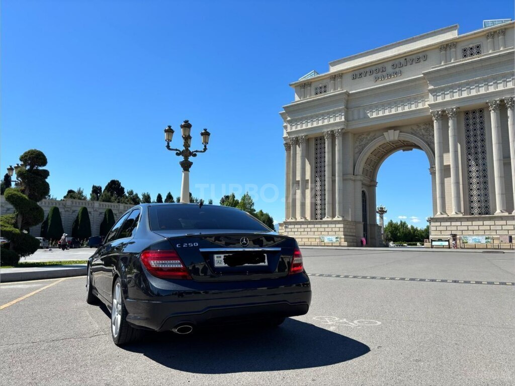 Mercedes C 250