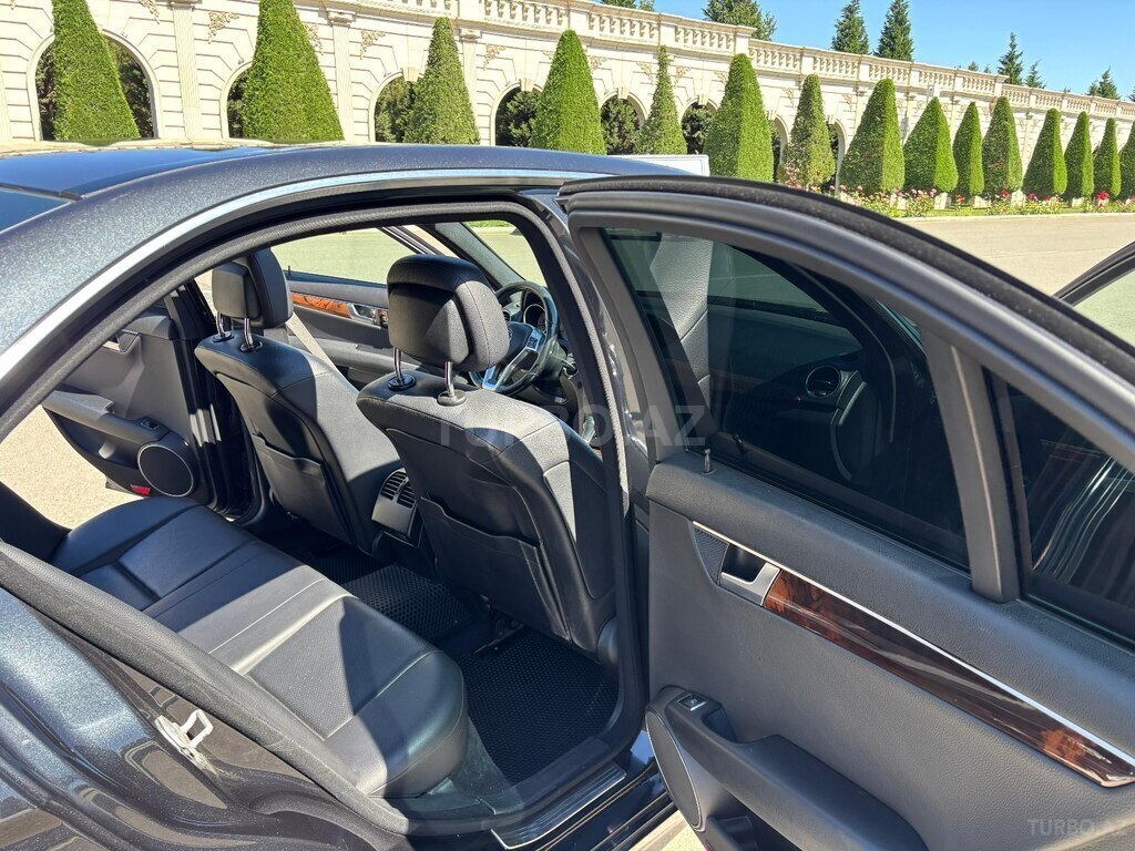 Mercedes C 250