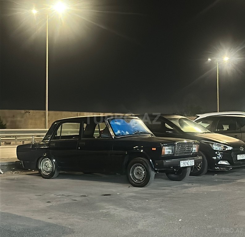 LADA (VAZ) 2107