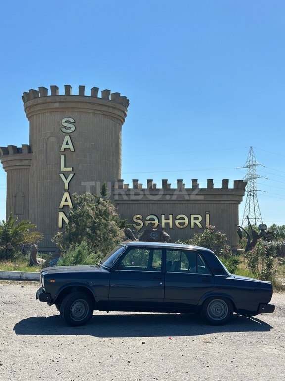 LADA (VAZ) 2107