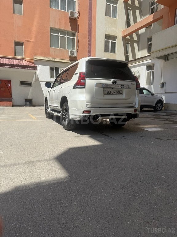 Toyota Land Cruiser Prado