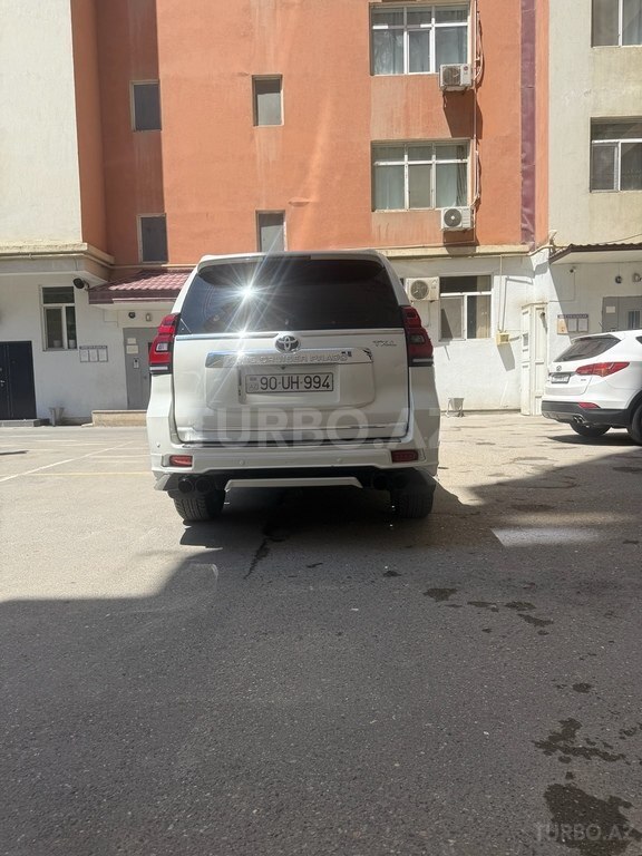 Toyota Land Cruiser Prado