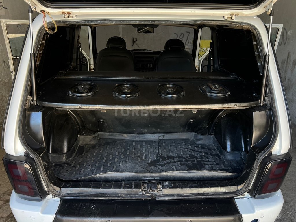 LADA (VAZ) Niva