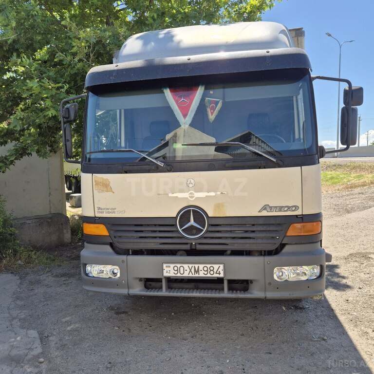 Mercedes 1217