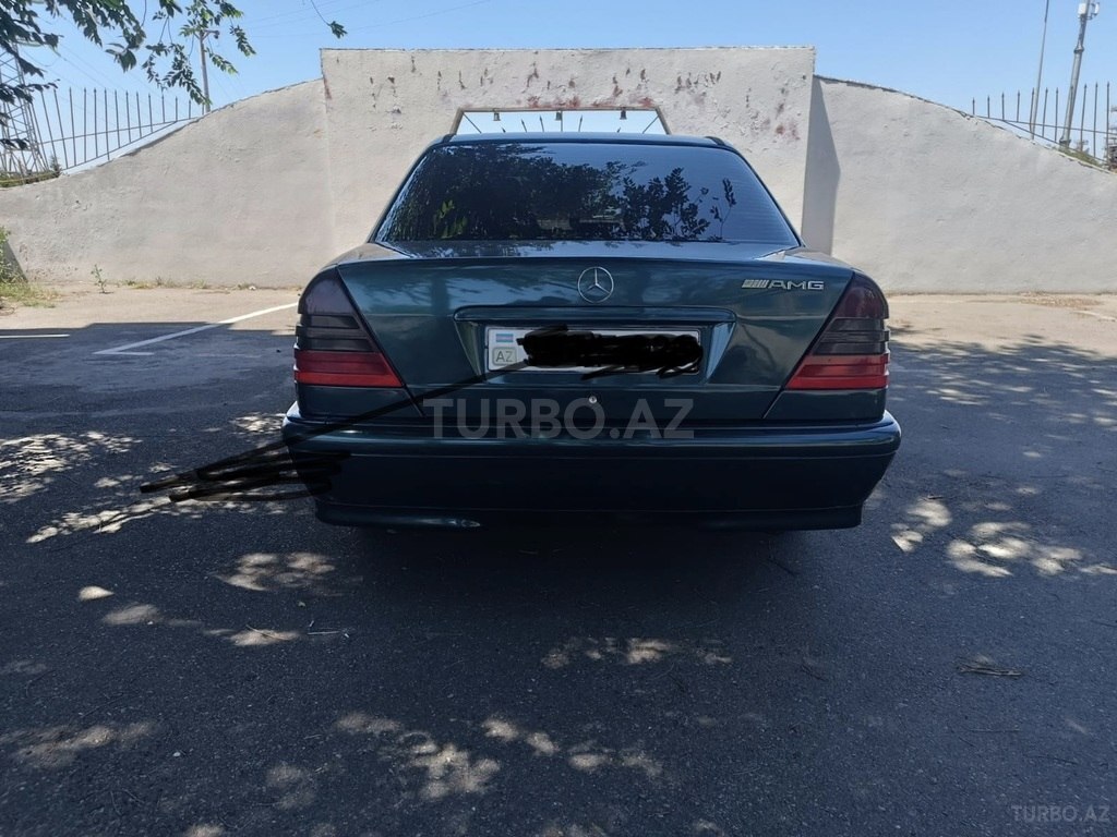 Mercedes C 180