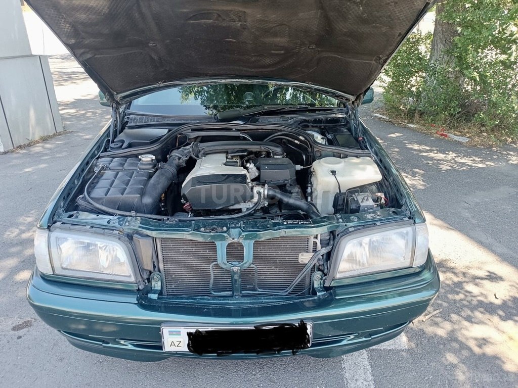 Mercedes C 180