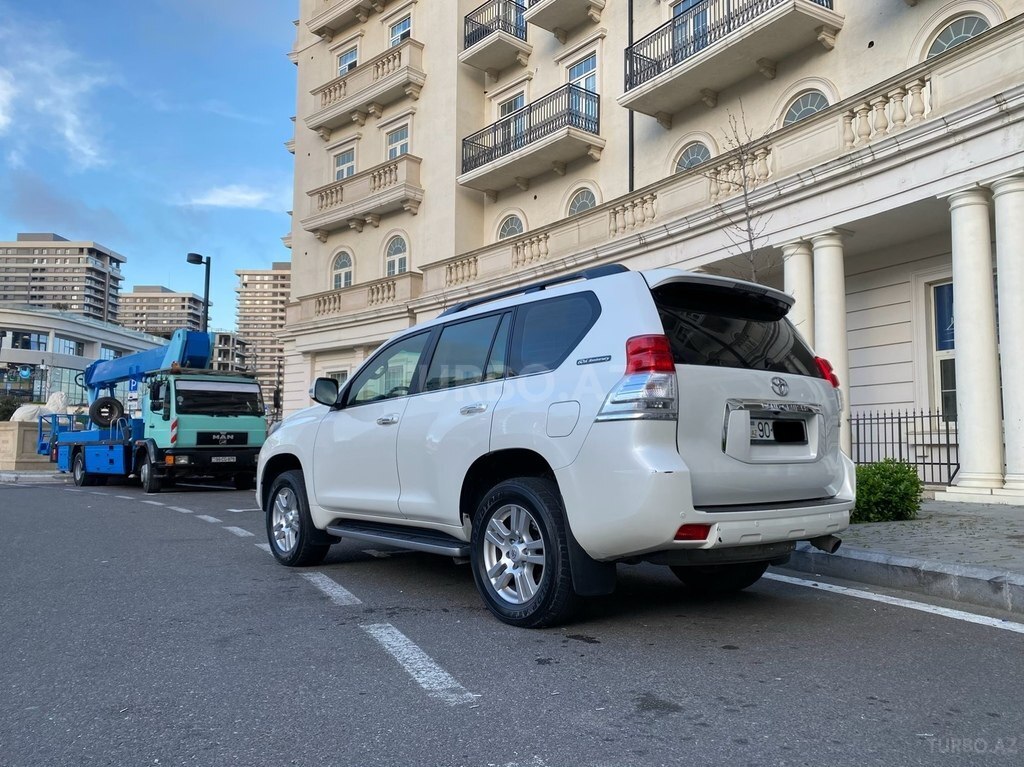 Toyota Land Cruiser Prado