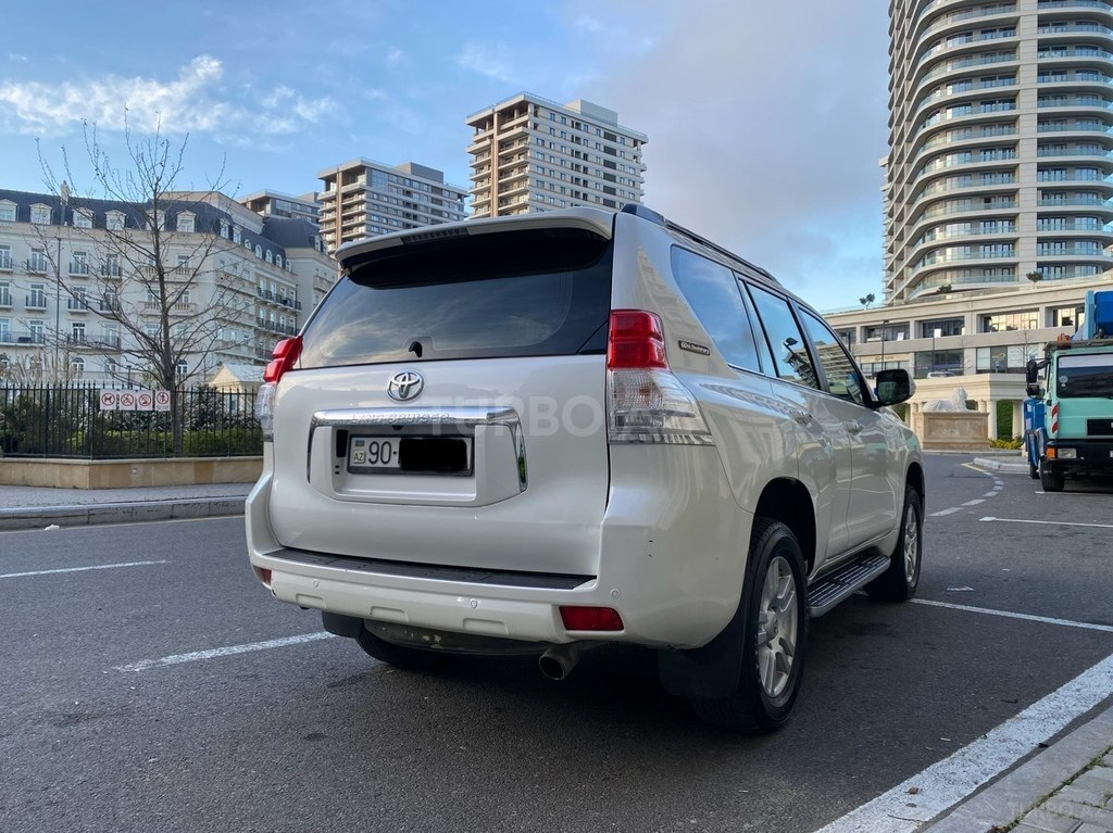 Toyota Land Cruiser Prado