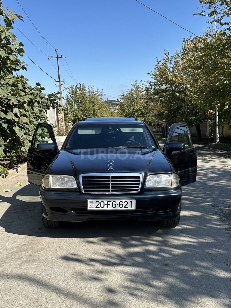 Mercedes C 180