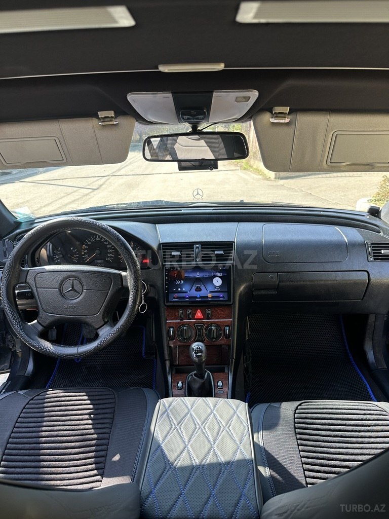 Mercedes C 180