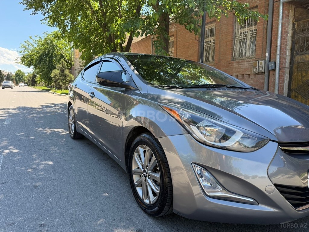Hyundai Elantra