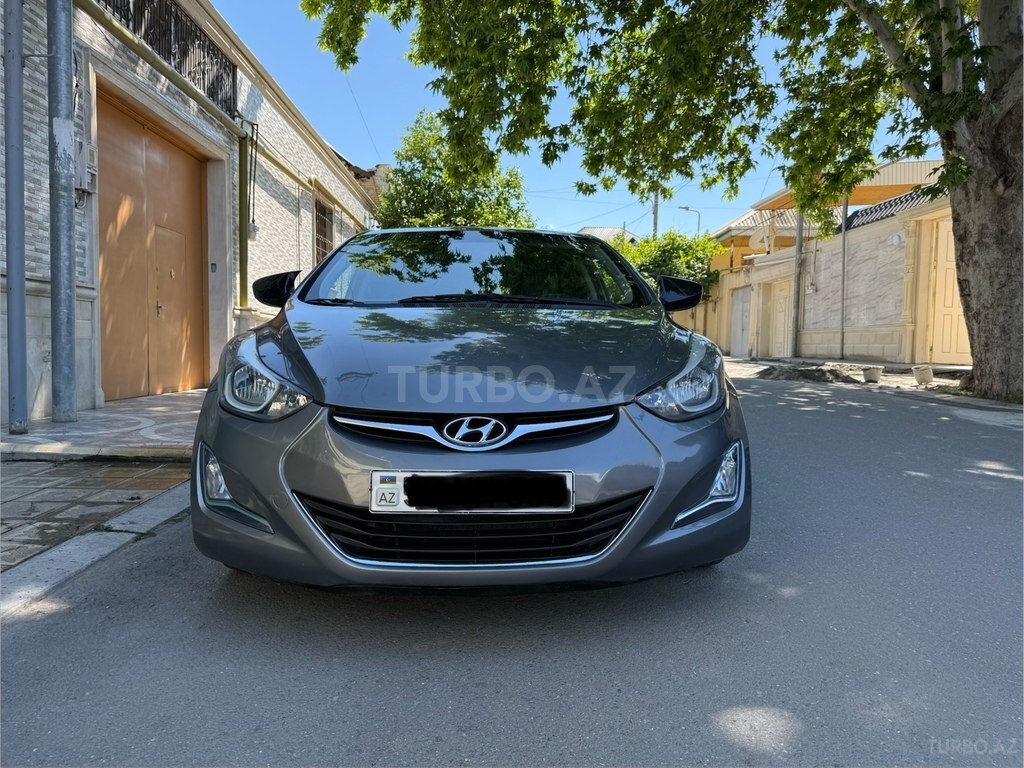 Hyundai Elantra