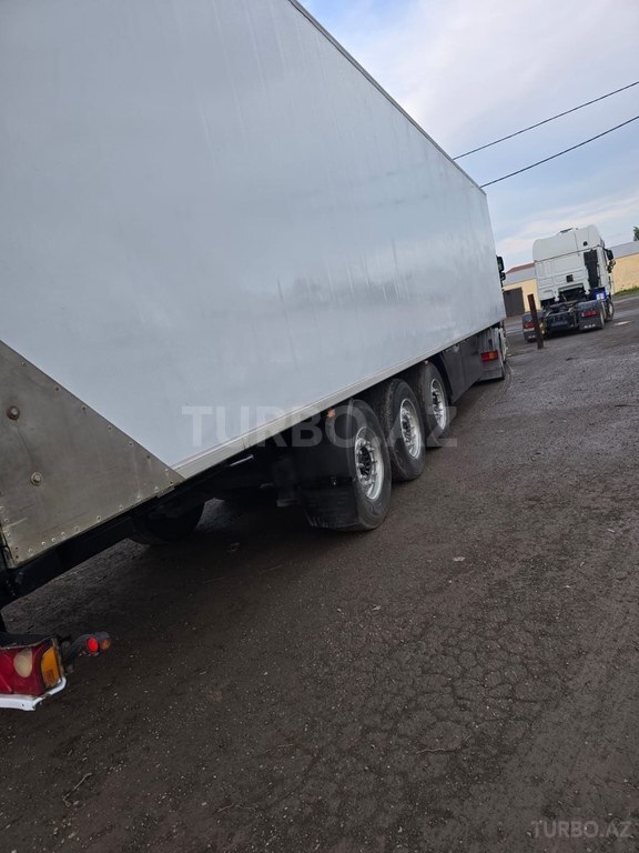 Mercedes Actros 1851