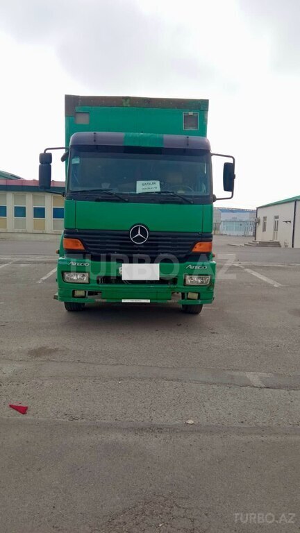 Mercedes Atego 1823
