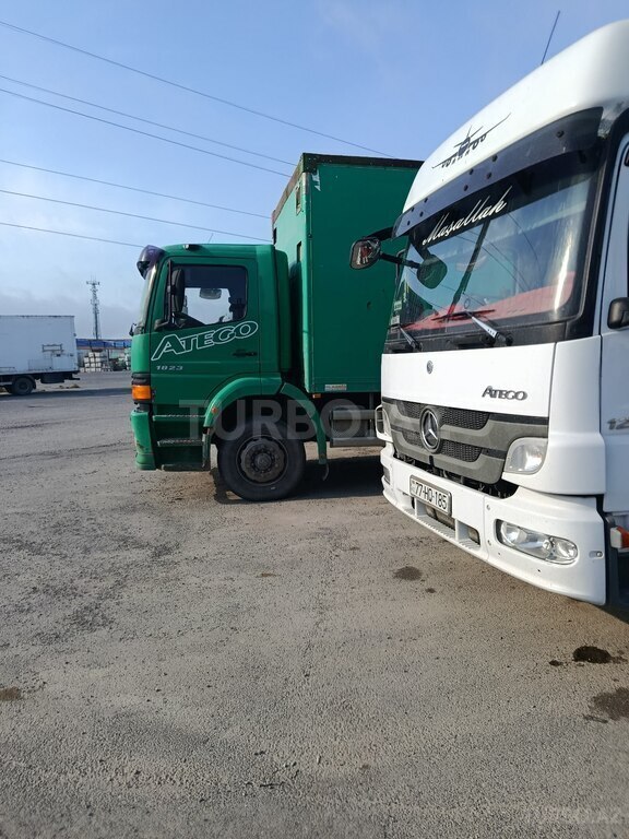 Mercedes Atego 1823