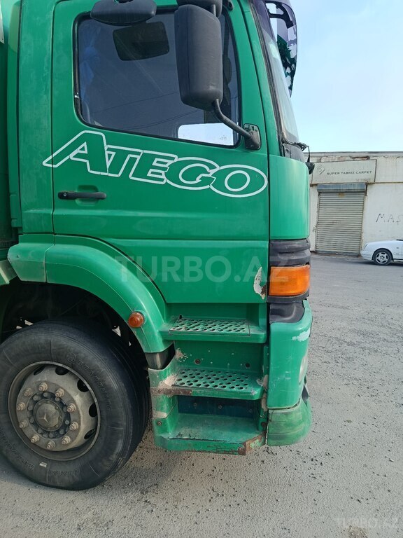 Mercedes Atego 1823