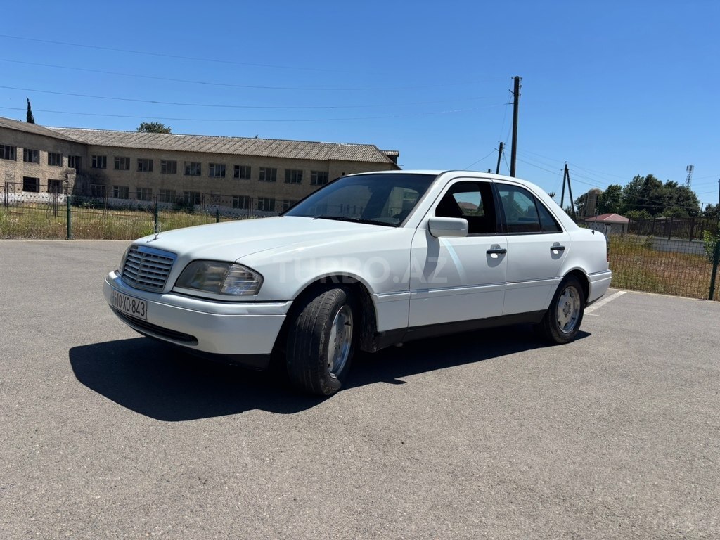 Mercedes C 180