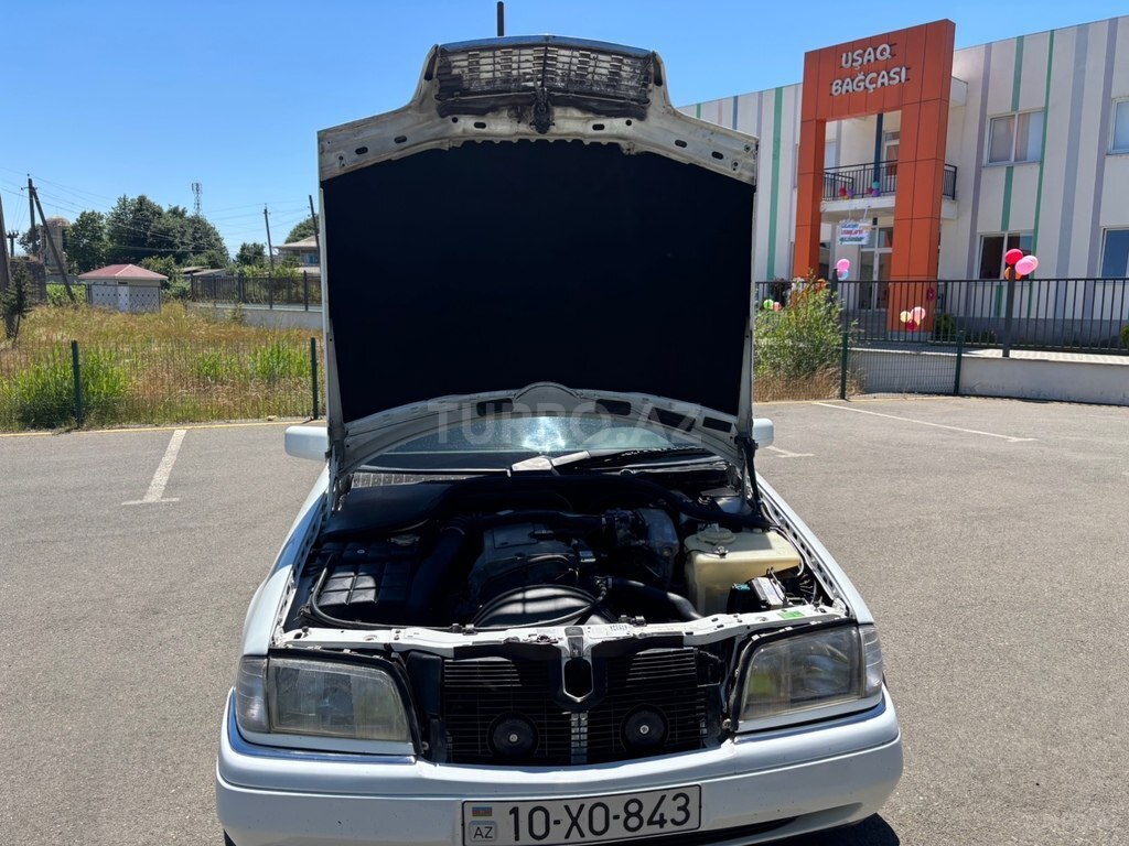 Mercedes C 180