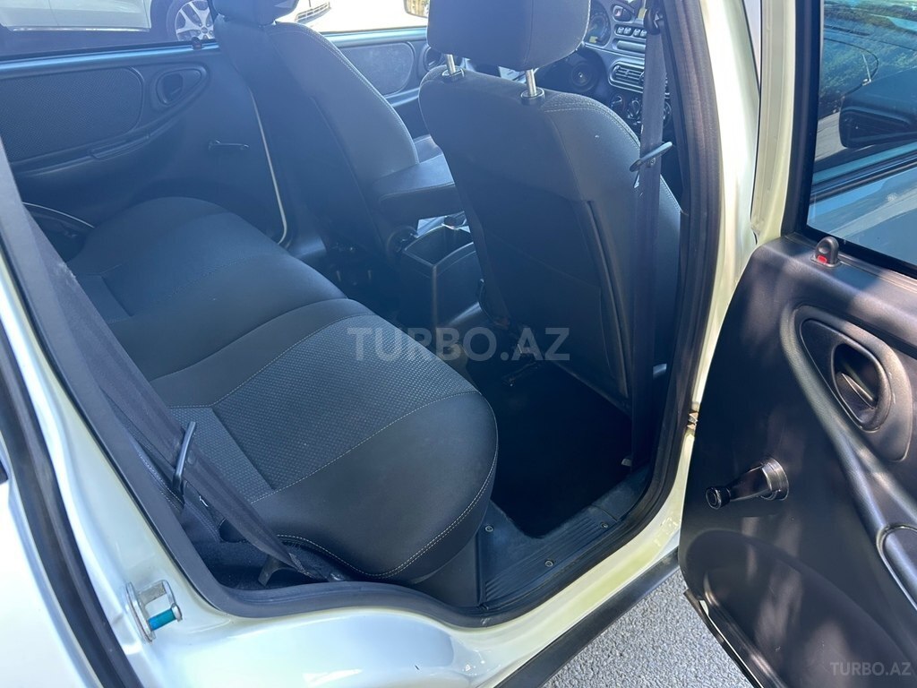 LADA (VAZ) Niva Travel
