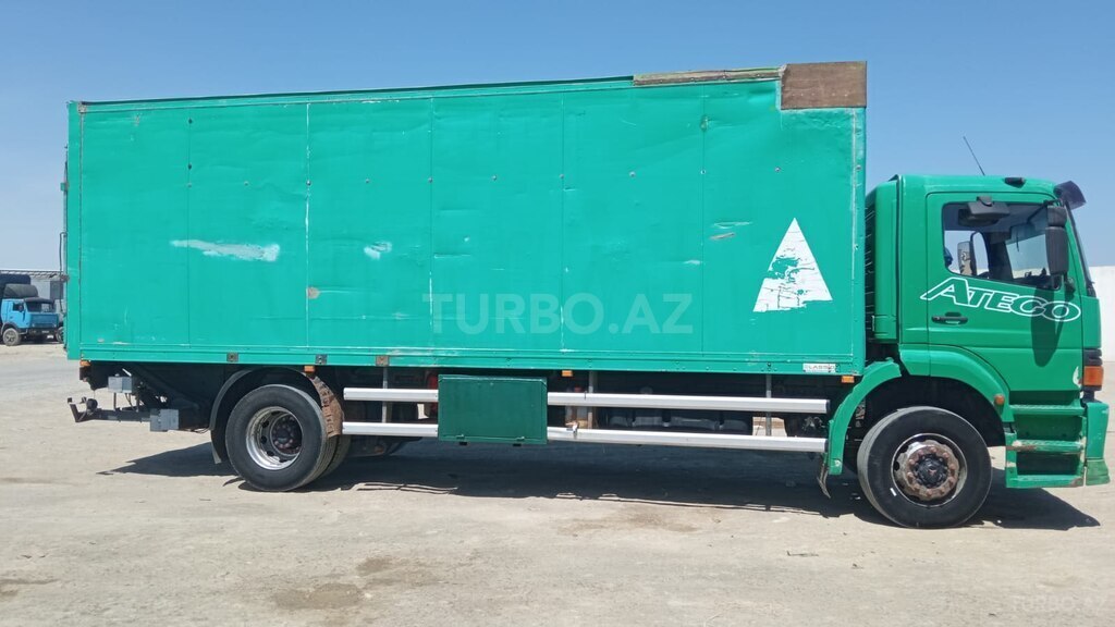 Mercedes Atego 1823