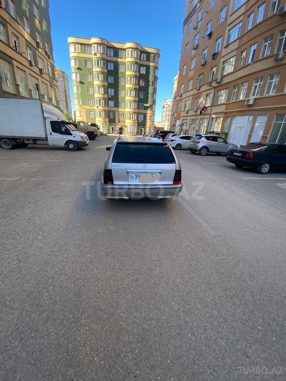 Mercedes C 220
