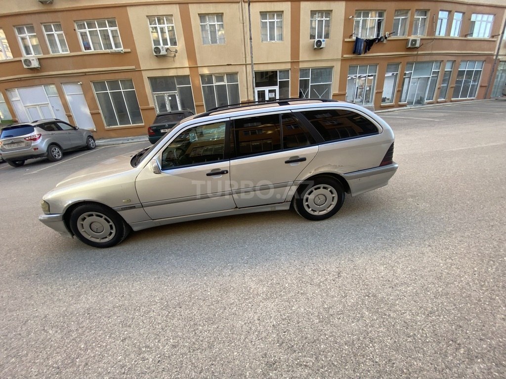 Mercedes C 220