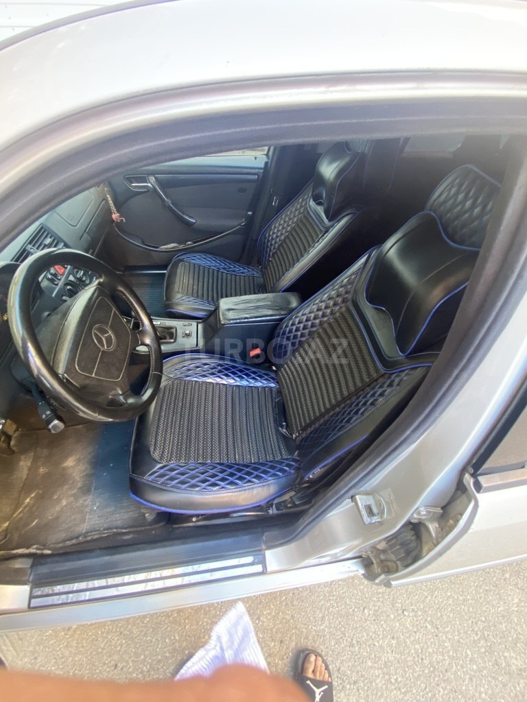 Mercedes C 220