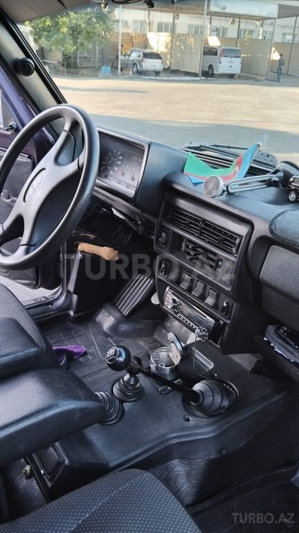LADA (VAZ) Niva