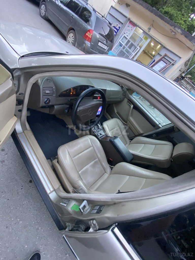 Mercedes C 230