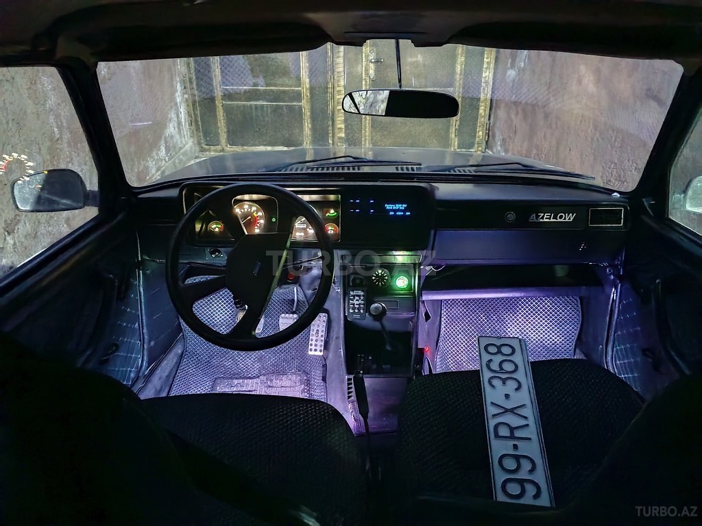 LADA (VAZ) 2107