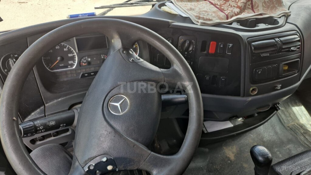 Mercedes Atego 818