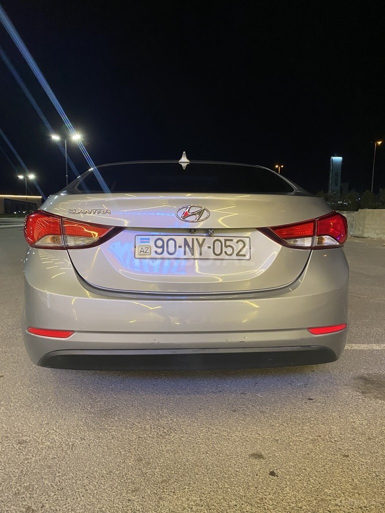 Hyundai Elantra