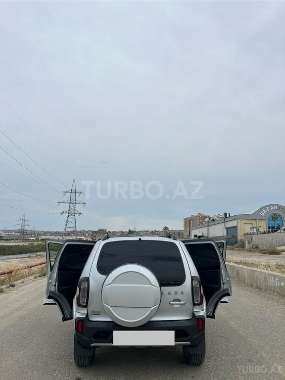 LADA (VAZ) Niva Travel