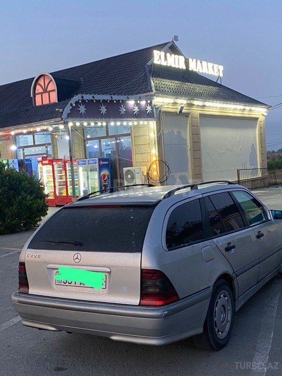 Mercedes C 220