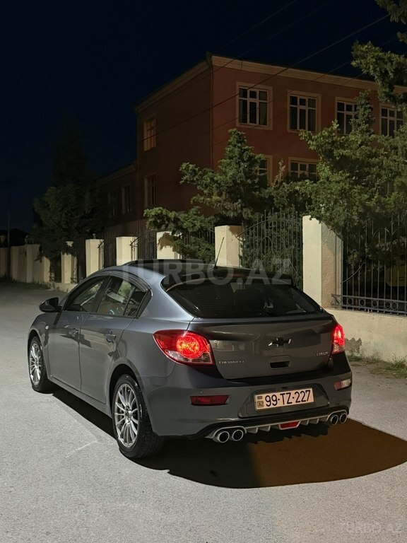 Chevrolet Cruze